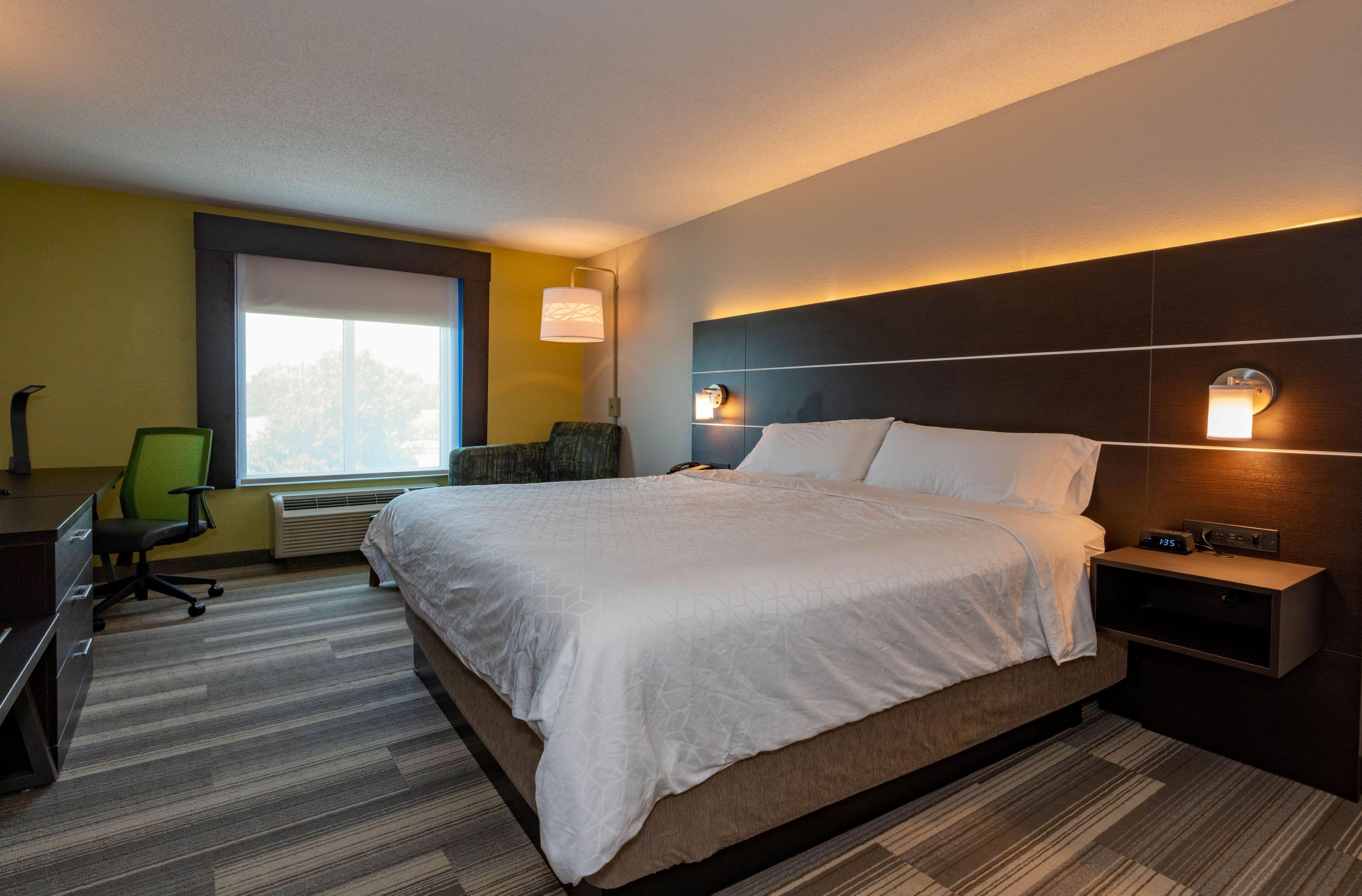 Holiday Inn Express Hotel & Suites Kansas City - Grandview By Ihg Exterior photo
