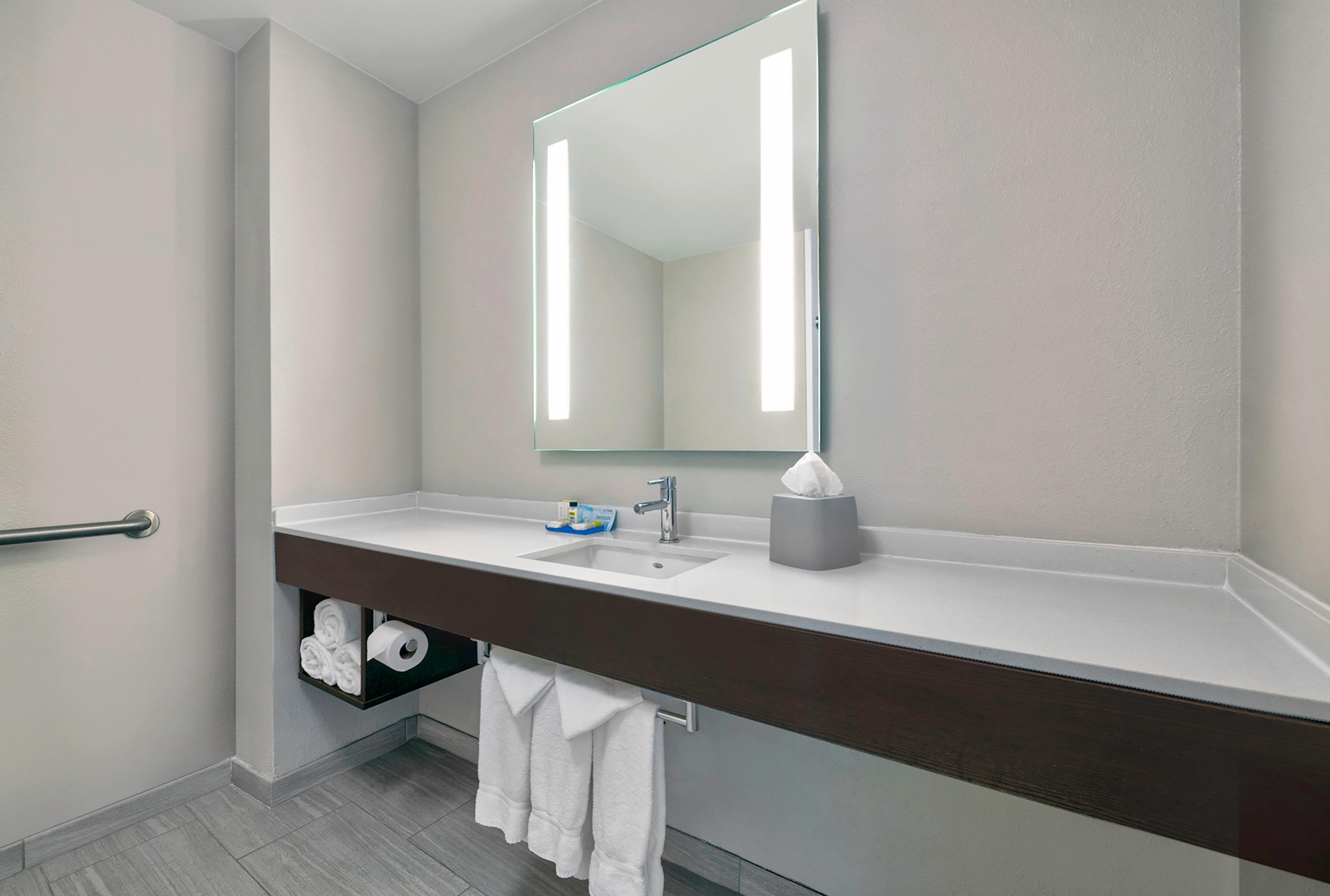 Holiday Inn Express Hotel & Suites Kansas City - Grandview By Ihg Exterior photo