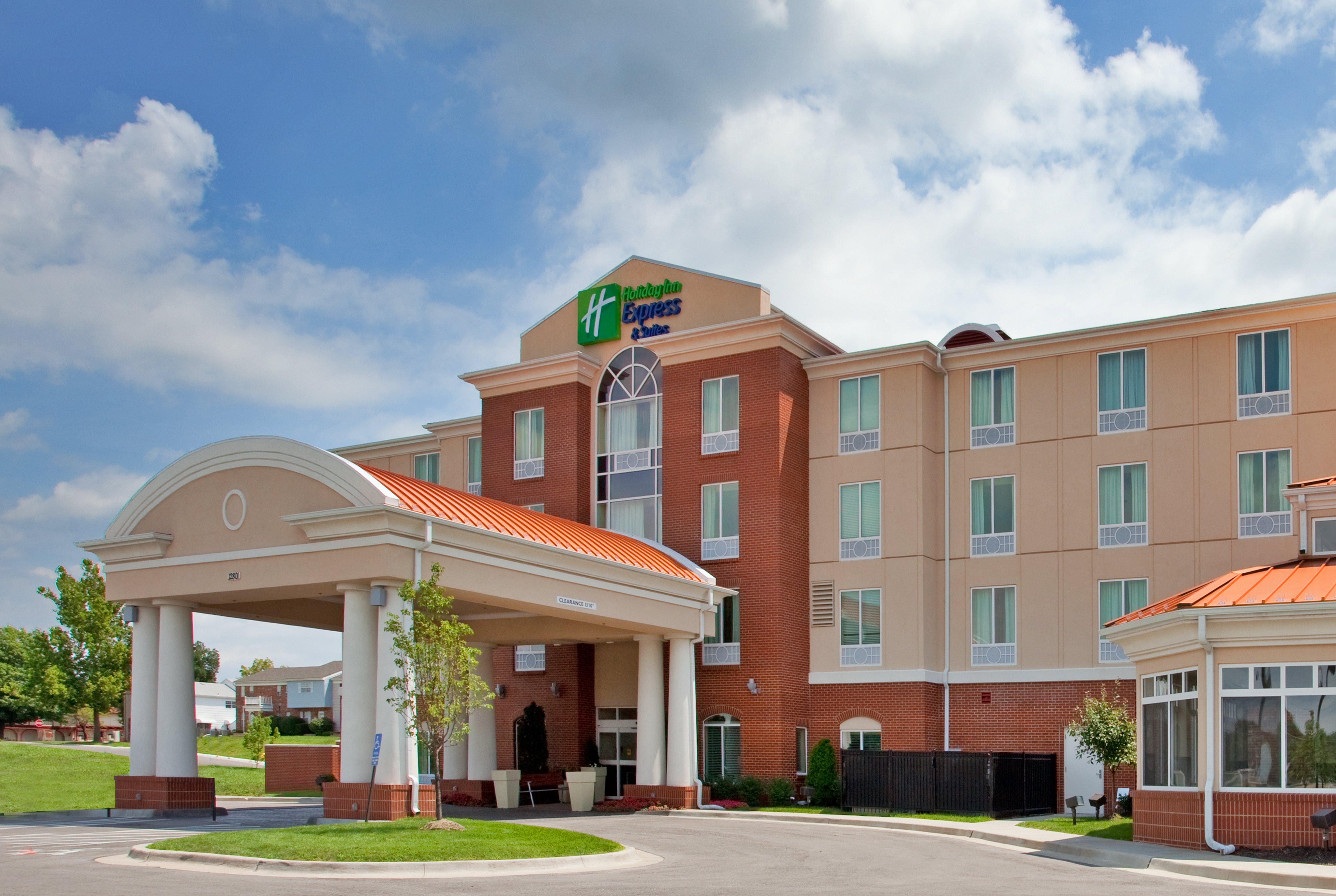 Holiday Inn Express Hotel & Suites Kansas City - Grandview By Ihg Exterior photo